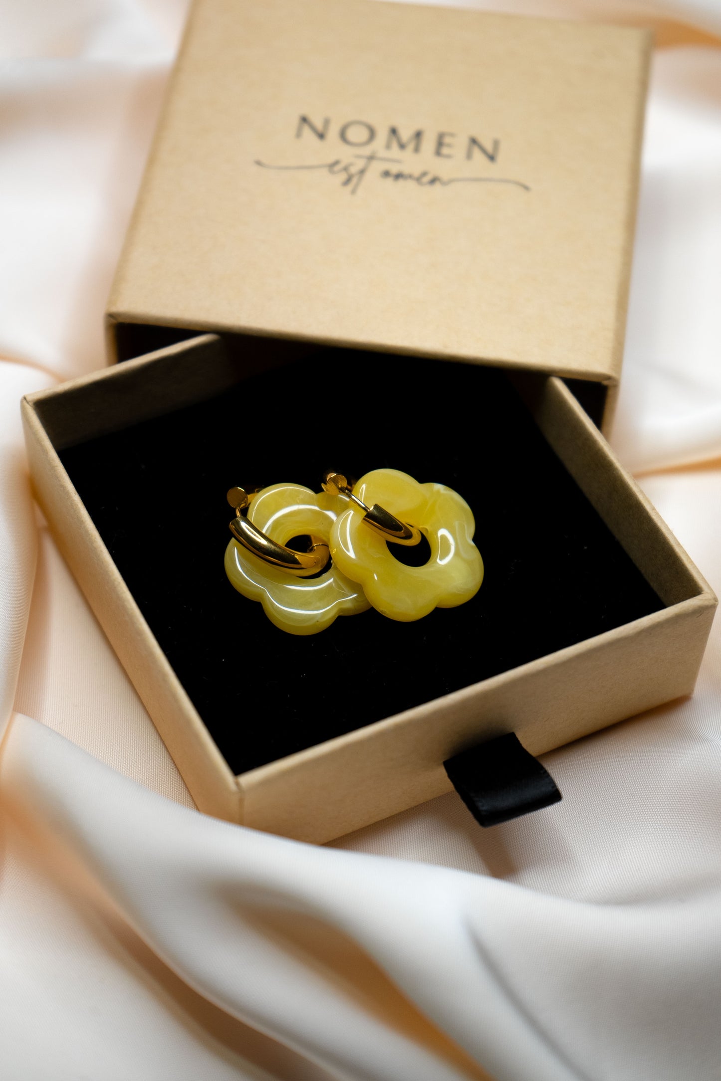LAETUS™ Flower Earrings (Pair)